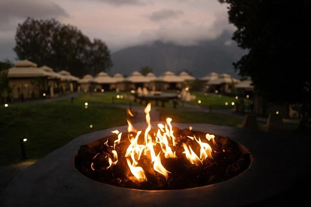 Отель Toteme Glamping And Hot Spring Kintamani Экстерьер фото