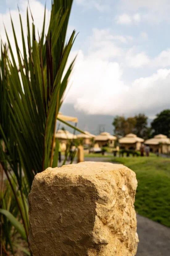 Отель Toteme Glamping And Hot Spring Kintamani Экстерьер фото